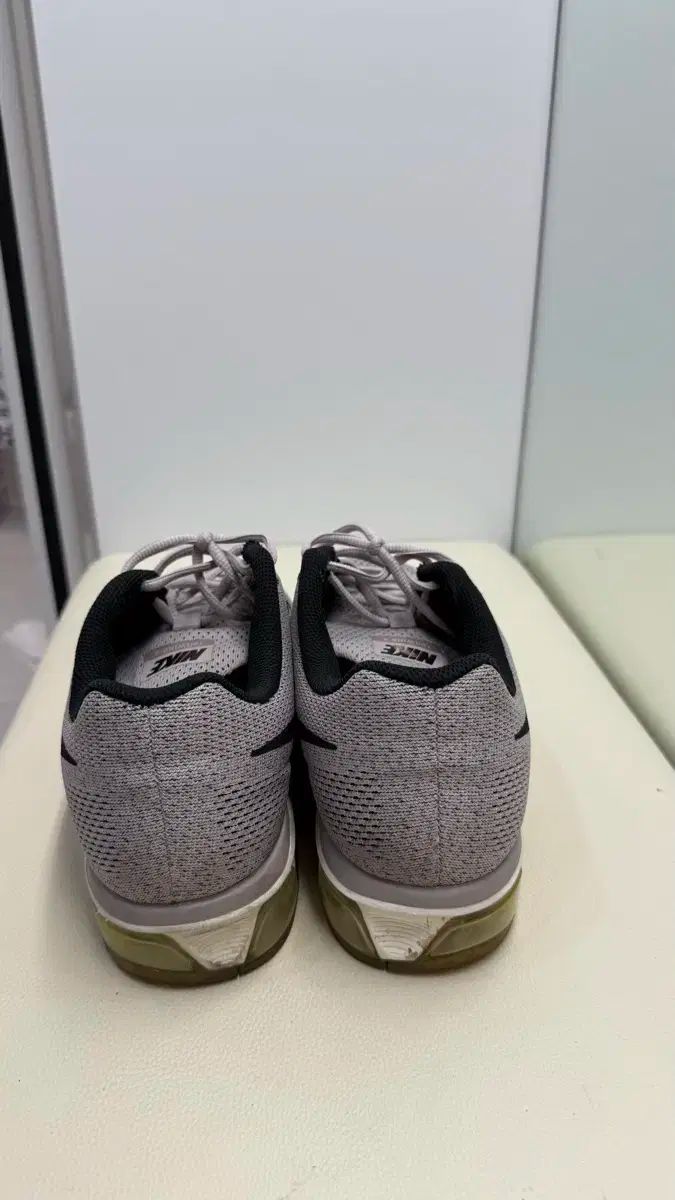 NIKE ナイキ