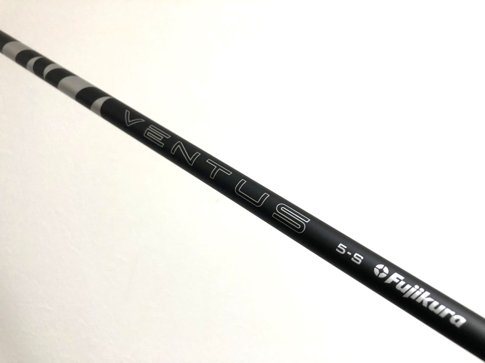 新品 最新 コブラ cobra スリーブ付 2024 ベンタス ブラック 5-S 24