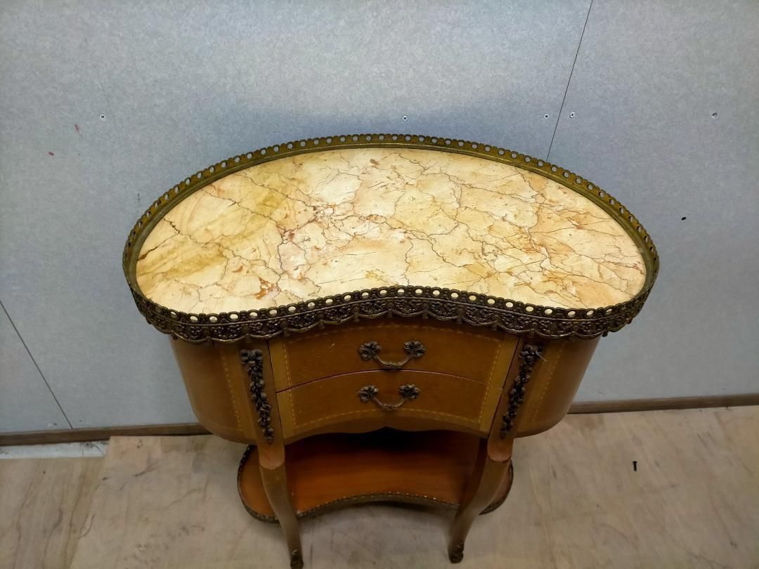 イタリア製 大理石トップ キドニーテーブル ベッドサイド　73041-18-0 イタリア製 大理石トップ キドニーテーブル ベッドサイド 73041-18-0