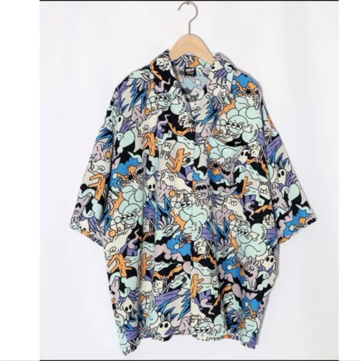 Parity パリティのモンスター柄シャツ