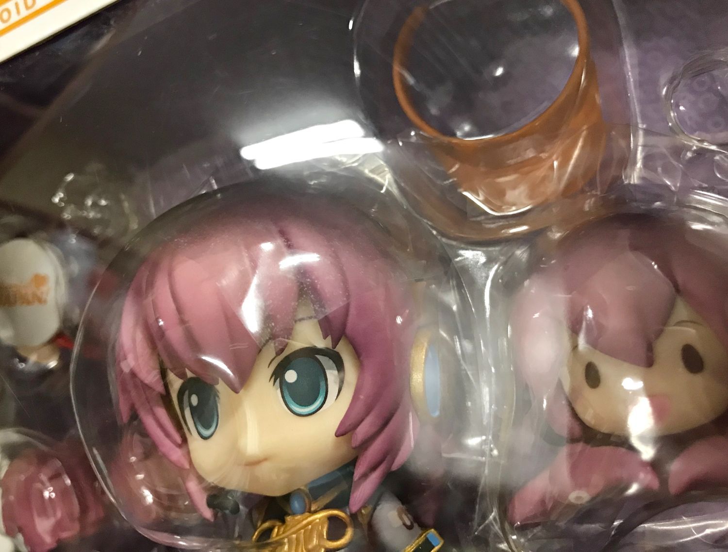 アクションフィギュア　巡音ルカ応援Ver.　220 ねんどろいど 未開封品 27.【未開封】ねんどろいど 巡音ルカ 応援ver. 220【難有/現状品