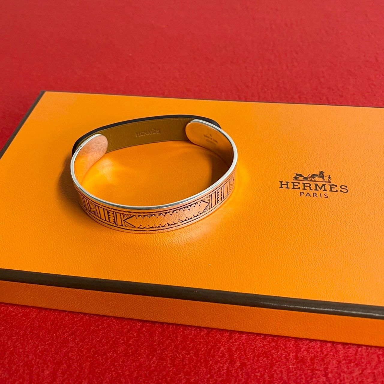 ほぼ未使用 HERMES エルメス トゥアレグ バングル シルバー925 レザー