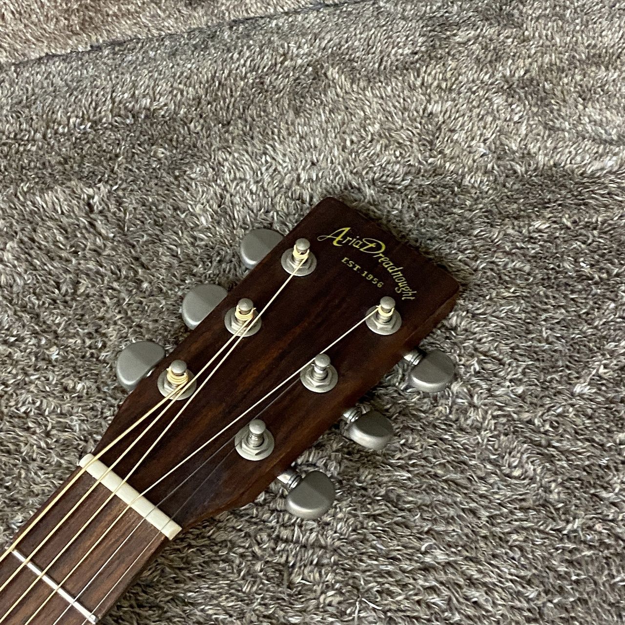 Aria Dreadnought AD-28TBS アコースティックギター ARIA Dreadnought アリア AD-28 TBS【付属品多数】 - メルカリ