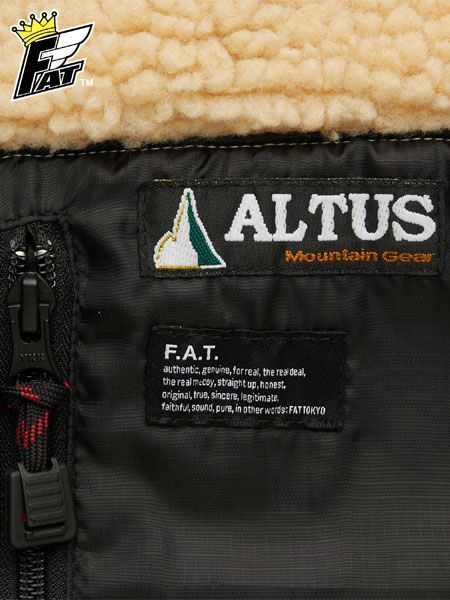 人気の福袋 独特な店 新品、未使用 FAT OUTUS (リバーシブル フリース