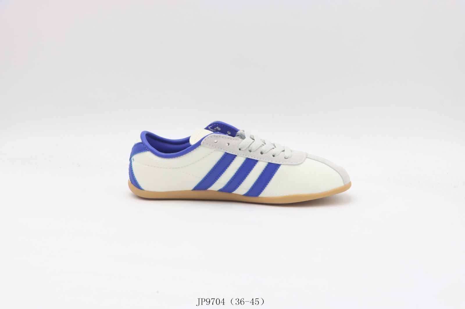 今日 アディダス ボードシューズ ホワイト - ブルー JP9704