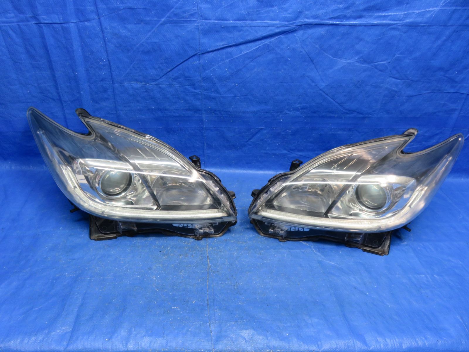 LA6450 点灯OK プリウス ZVW30 後期 ヘッドライト HID ヘッドランプ 左右セット 純正 KOITO 47-52 打刻モ