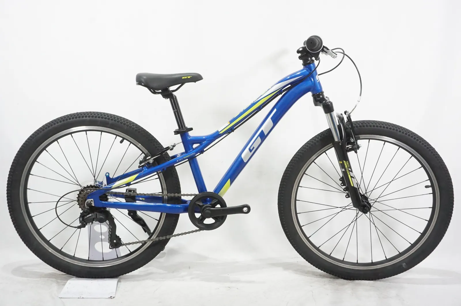 GT ジュニアスポーツバイク 青色　24インチ 楽天市場】キッズ・ジュニア用自転車（ブランドGTバイシクルズ