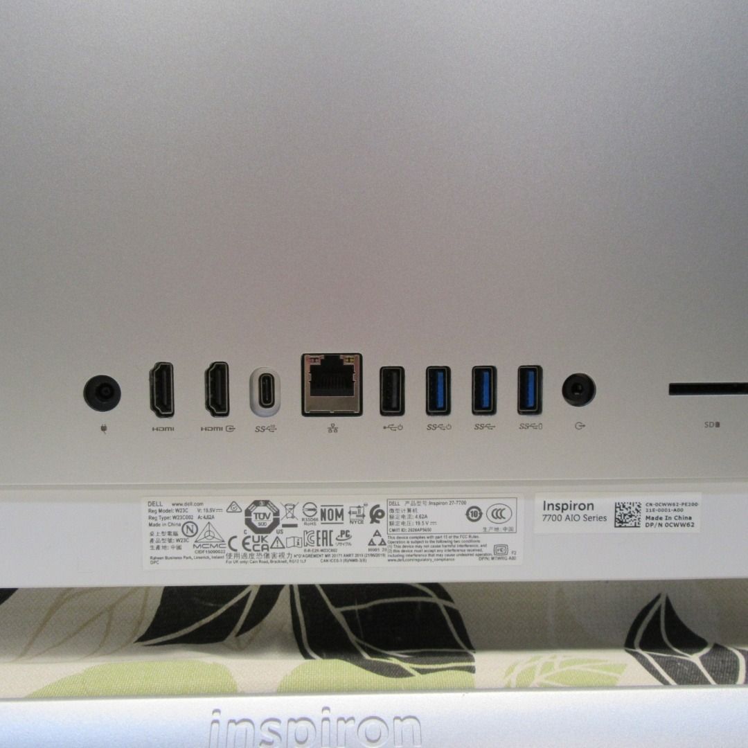 超大画面27インチWin11公式対応11世代i7|メ16G|SSD|無線|カメラ