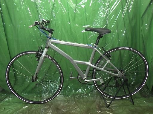 メーカー不明 アルミフレーム クロスバイク 9速