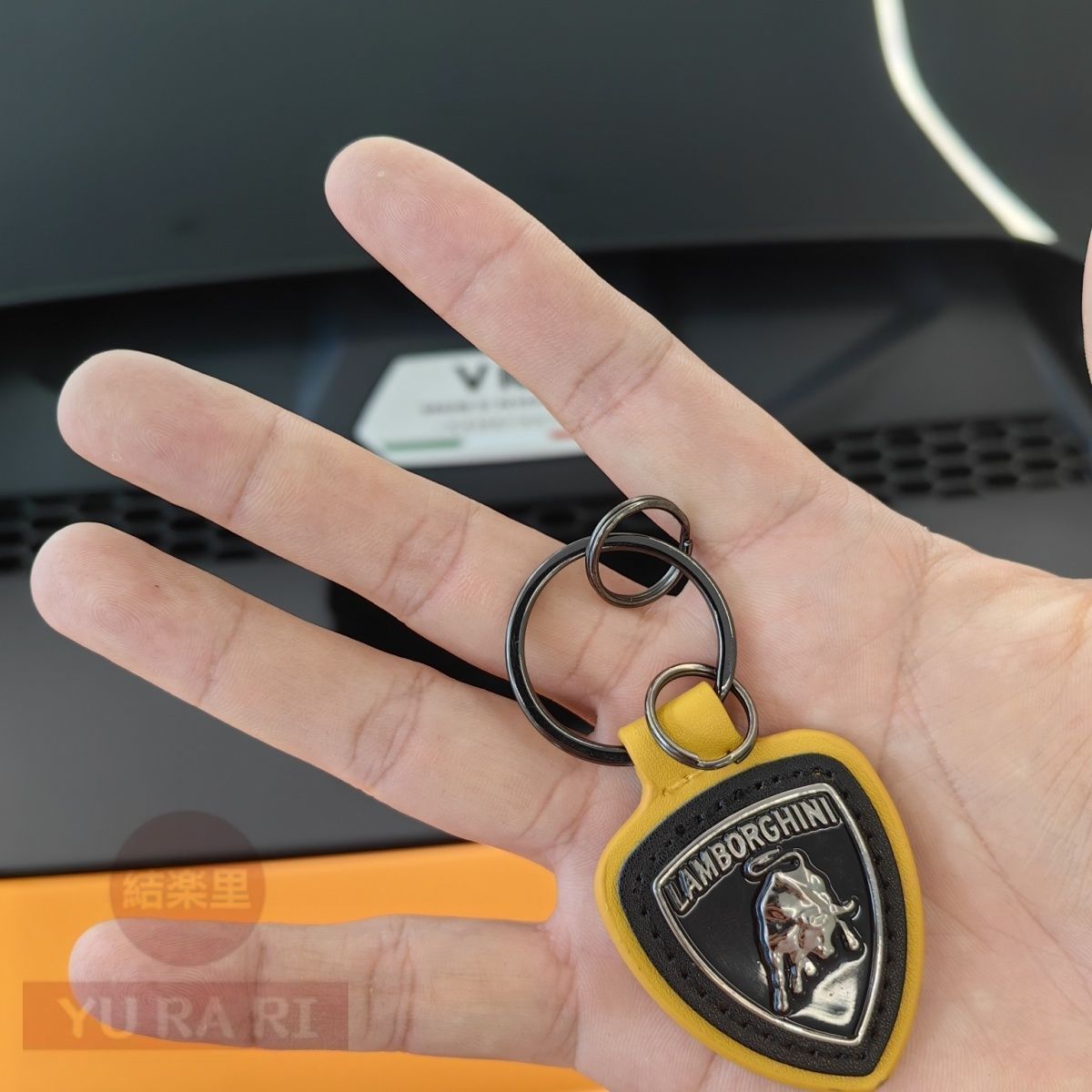 新品未使用】Lamborghini ランボルギーニ キーホルダー キーリング 箱 
