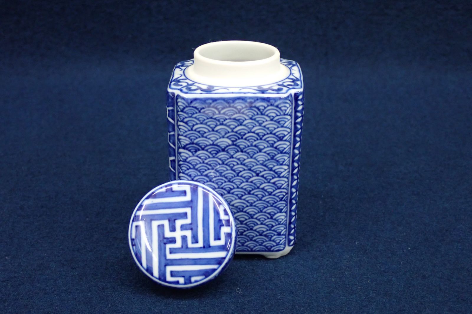 茶入れ