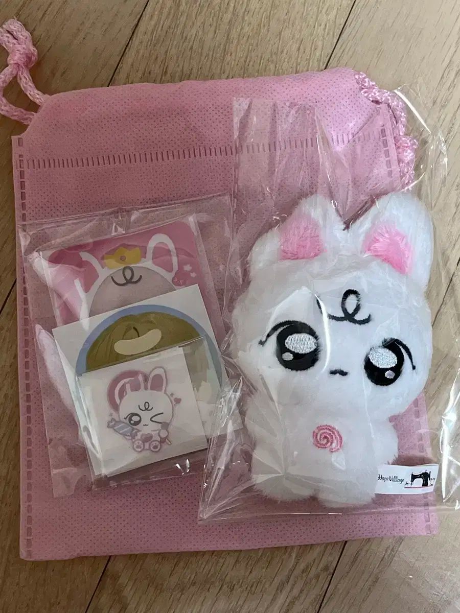&team harua ハルア ぬいぐるみ ルアビット Amazon.co.jp: &team ハルア HARUA ぬいぐるみ マスター ruabbit