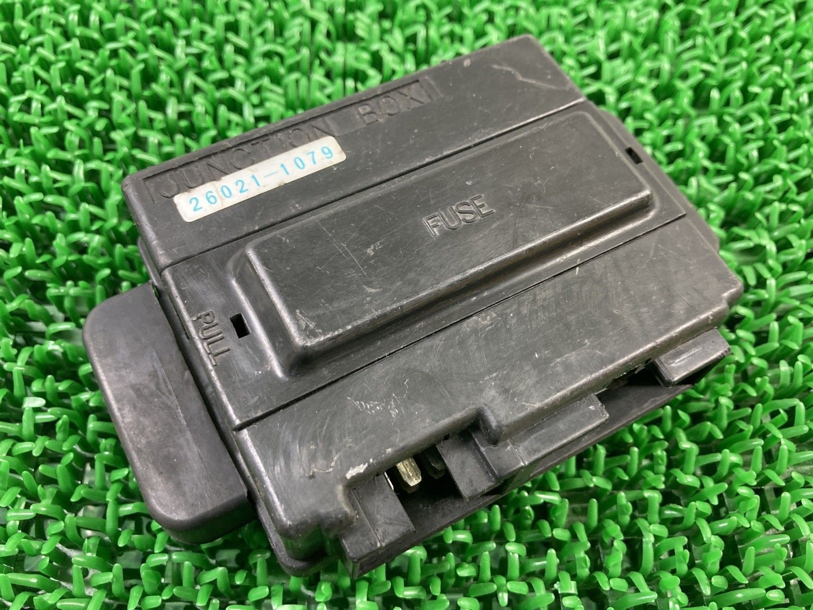 ゼファー1100 ヒューズボックス 26021-1079 カワサキ 純正 ZRT10A ジャンクションボックス 機能的問題なし ゼファー750 Sa