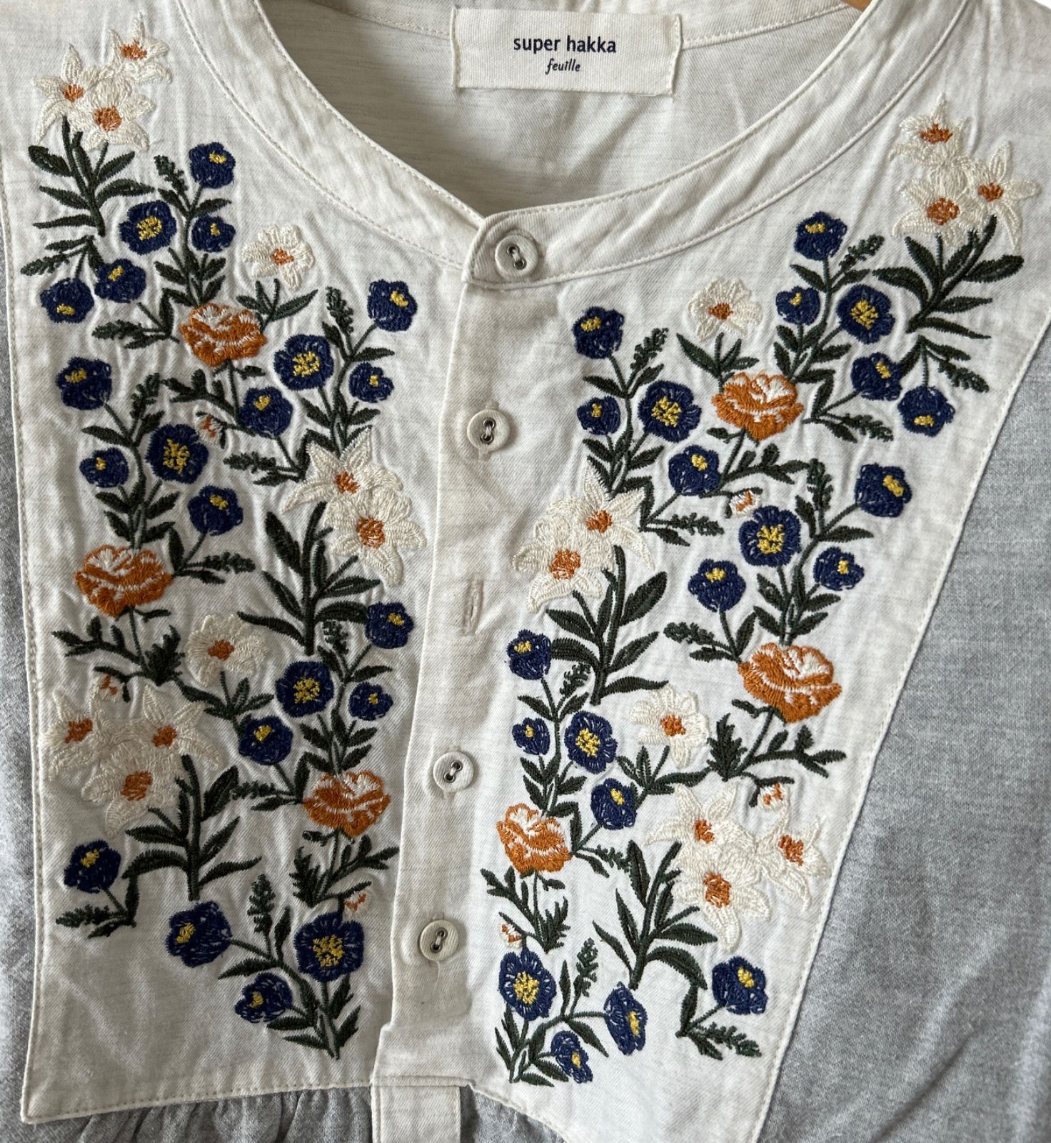 新品タグ付き　スーパーハッカ　フィーユ　刺繍　ブルゾン　15号　洗える ロゴワンポイント刺繍 強撚フライスタンクトップ