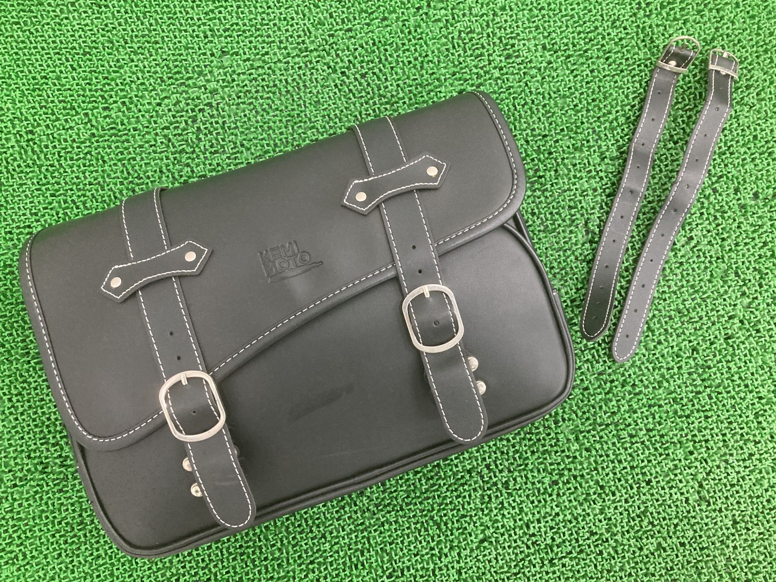 ケミモト製 サイドバッグ 片側 社外 中古 バイク 部品 KEMIMOTO ハーレー バルカン スティード ドラッグスターなどに 修復素材に マグナ50