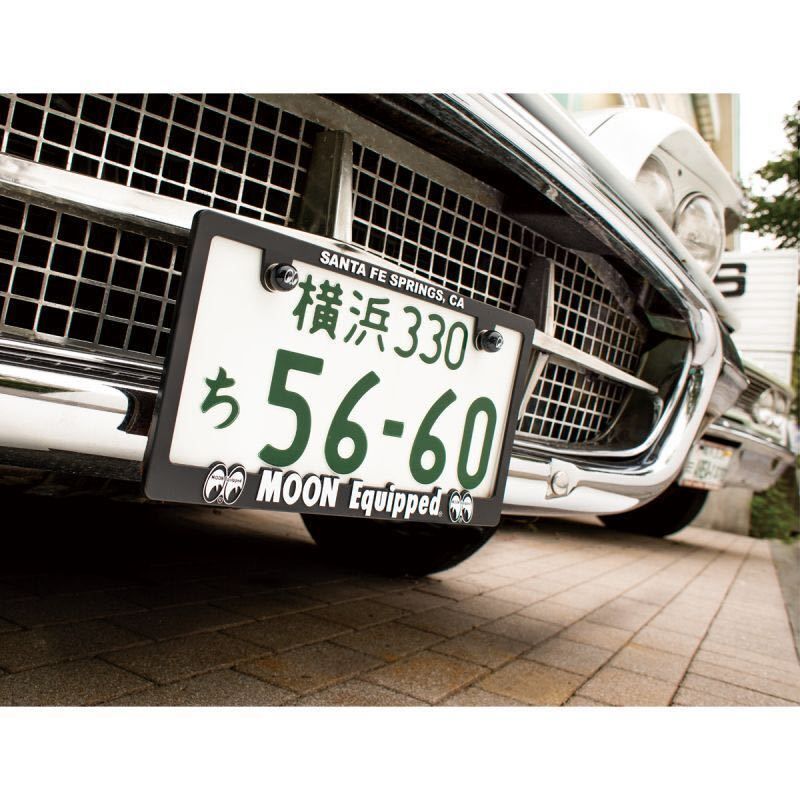 ２枚組 送料込み 車検適合 MOONEYES Raised MOON Equipped ロゴ