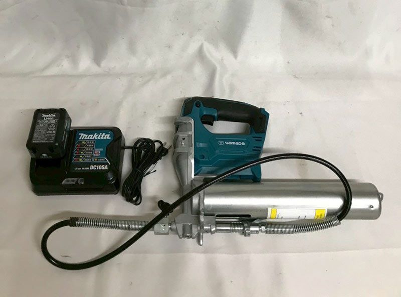 北見市発 ヤマダ YAMADA バッテリー式グリースガン EG-400BⅡ 緑 マキタ makita 充電器 DC10SA バッテリ BL1040B