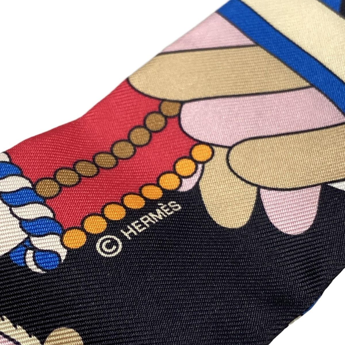 HERMES(エルメス) スカーフ美品 ツイリー ノワール×ブラン HERMES(エルメス) スカーフ美品 ツイリー ノワール×ブラン
