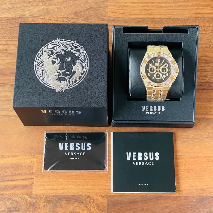 新品箱入 VERSUS VERSACE メンズ腕時計 ウォッチ ゴールド 金色 VERSUS VERSACE（ヴェルサス ヴェルサーチ）腕時計 メンズ