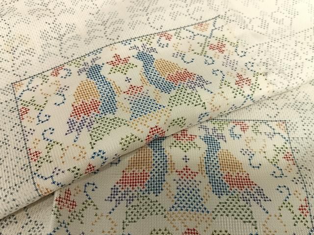 平和屋着物●本場大島紬　白大島　一元7マルキ　双鳥花文　正絹　逸品　AAAV7424zg 平和屋着物○本場大島紬 白大島 一元7マルキ 双鳥花文 正絹 逸品