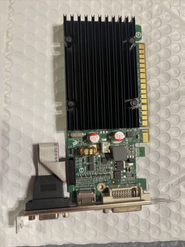 EVGA NVIDIA Gece 210 (512-P3-1311-KR) 512 MB DDR3 SDRAM PCI x16...