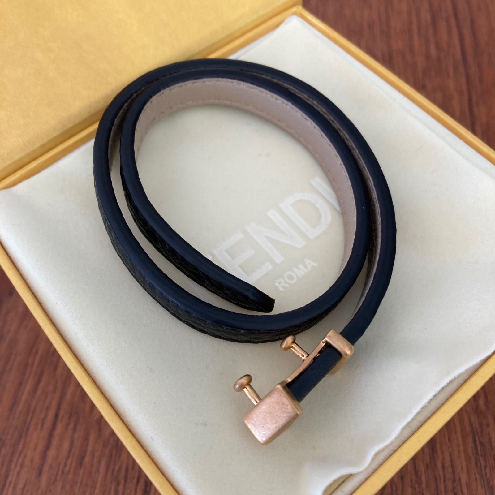 未使用新品 FENDI フェンディ ブレスレット - メルカリ