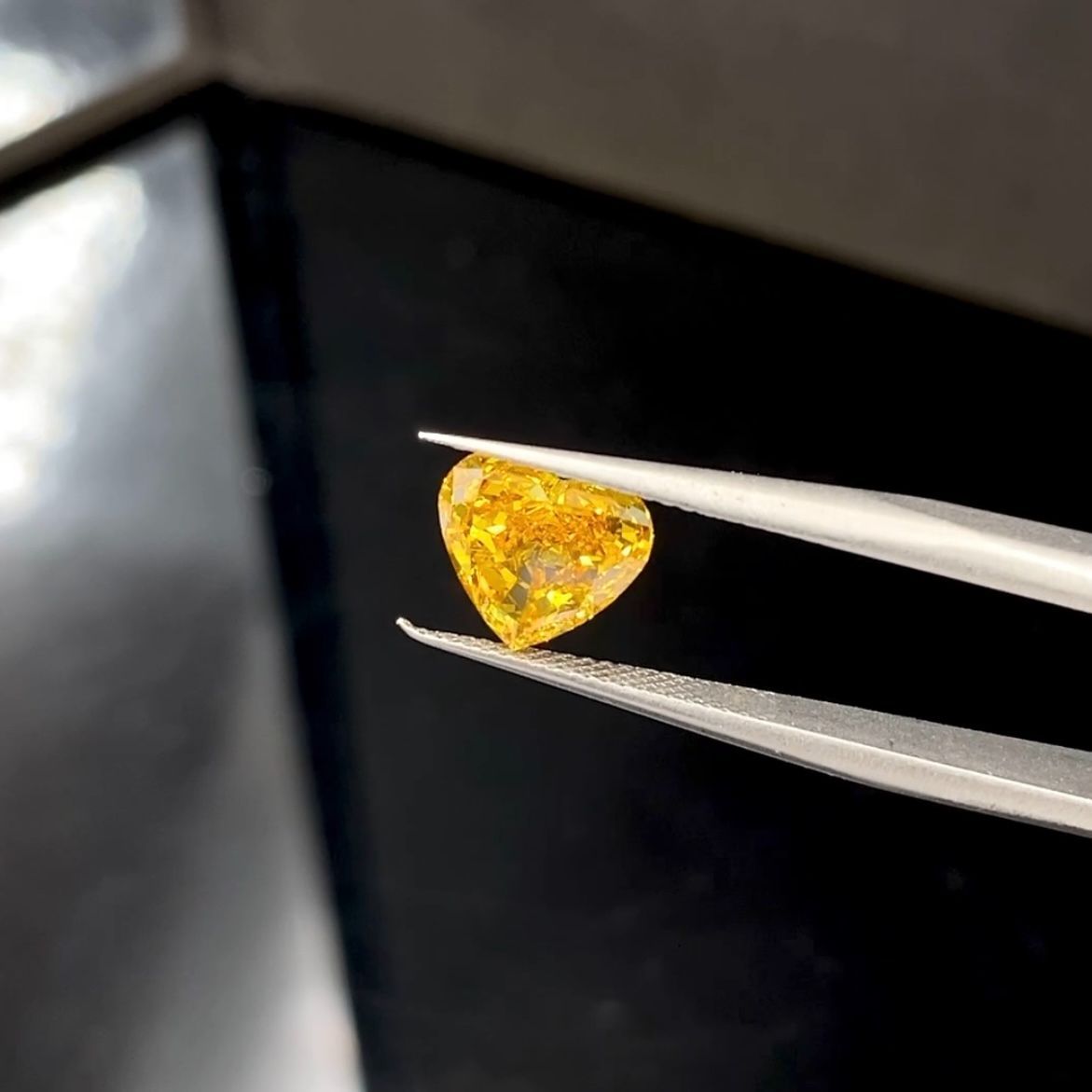 1.59ct VVS1 Fancy Vivid Yellow ラボグロウンダイヤモンド ルース 