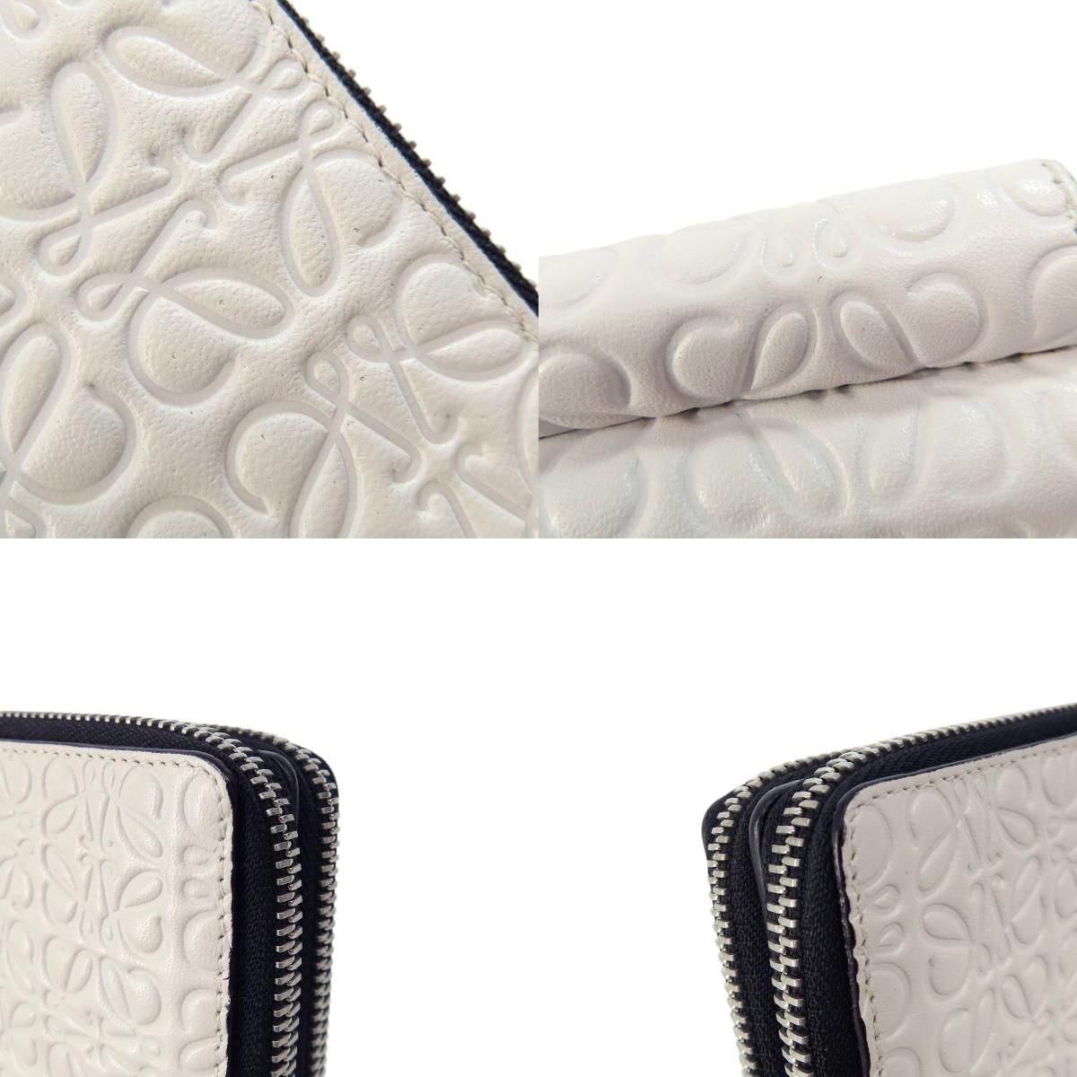 あ*き様 LOEWE 二つ折り財布　リピートアナグラム　ベージュ ロエベ LOEWE レディース 財布 二つ折り財布 折りたたみ財布