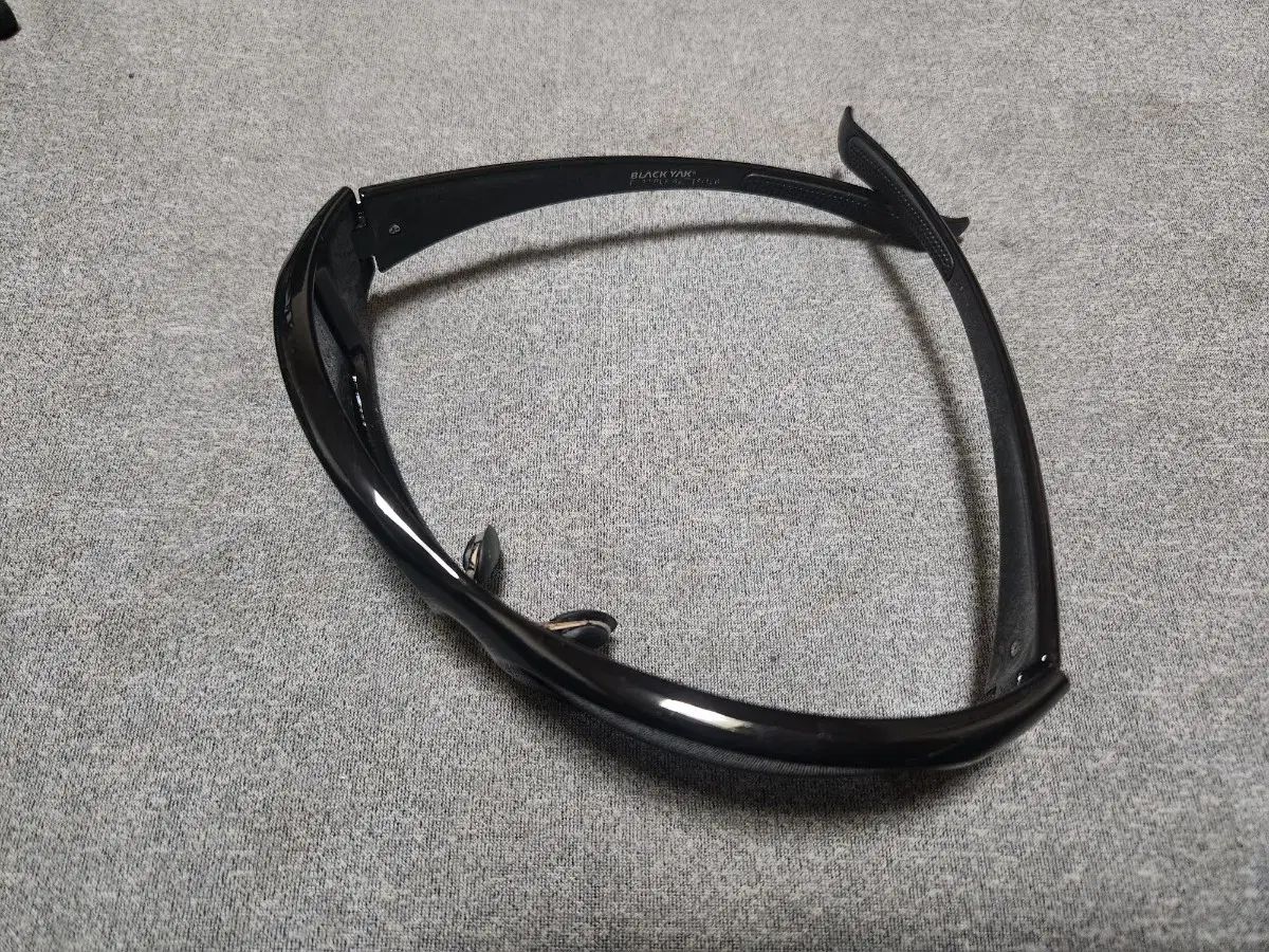 BLACK YAK ブラックヤク ブラック サングラス