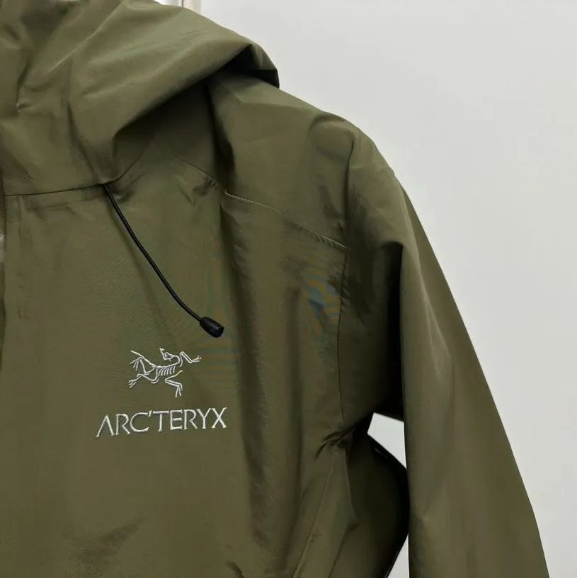 新品未使用 アークテリクスARC'TERYX BETA LT GORE-TEX PRO Jacket  アーミーグリーン  男女兼用「並行輸入品」