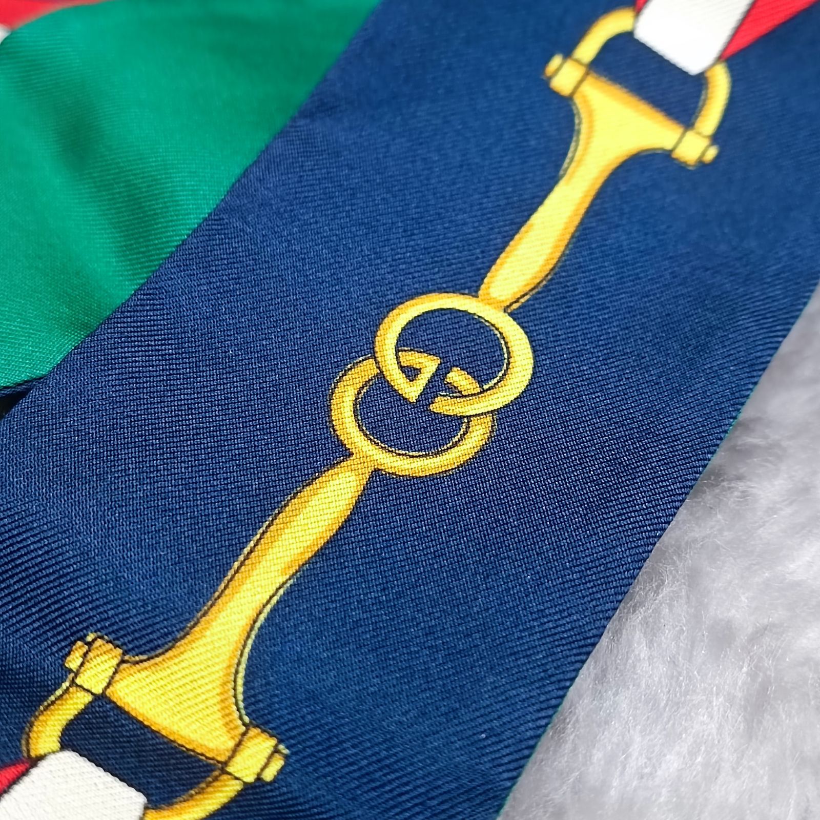 グッチボウタイスカーフ&リング GUCCI 》 グッチ シルクネックボウ ボウタイ スカーフ インター