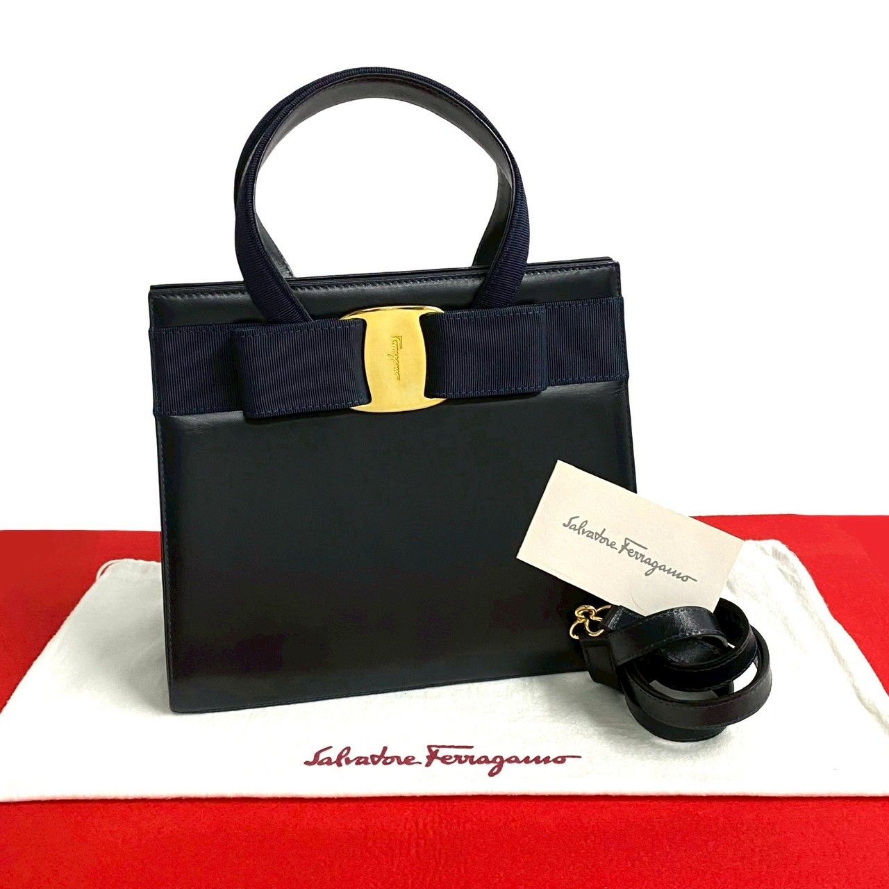 極 美品 Salvatore Ferragamo サルヴァトーレフェラガモ ヴァラ リボン 