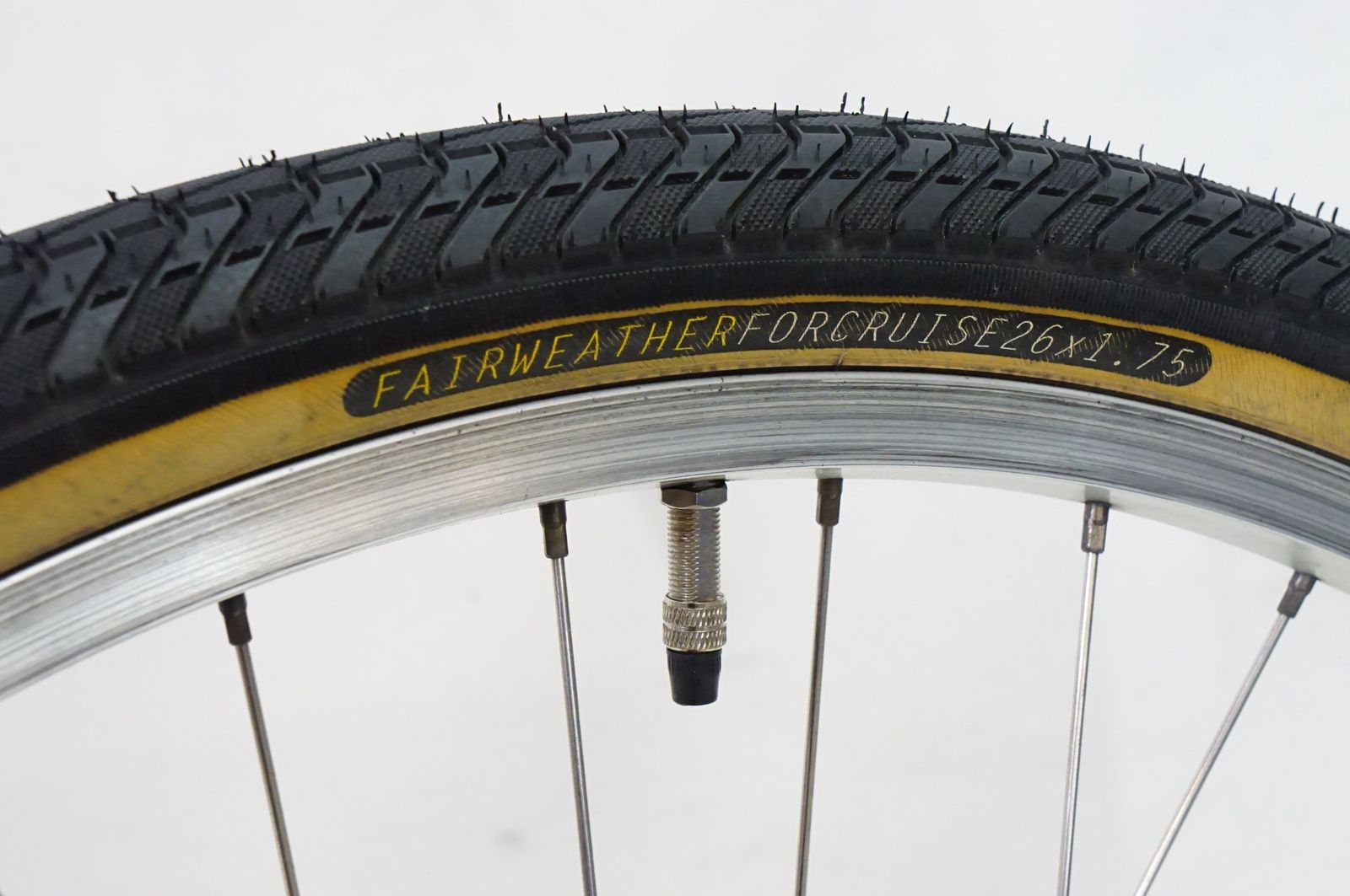 ARAYA 「アラヤ」 VP-20 26インチ リム SHIMANO HB-RM40 ハブ フロントホイール / バイチャリ熊谷店