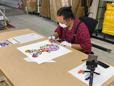 村上隆 版画 お花の玉の上でパンダの子供、鎮座しております。 - メルカリ