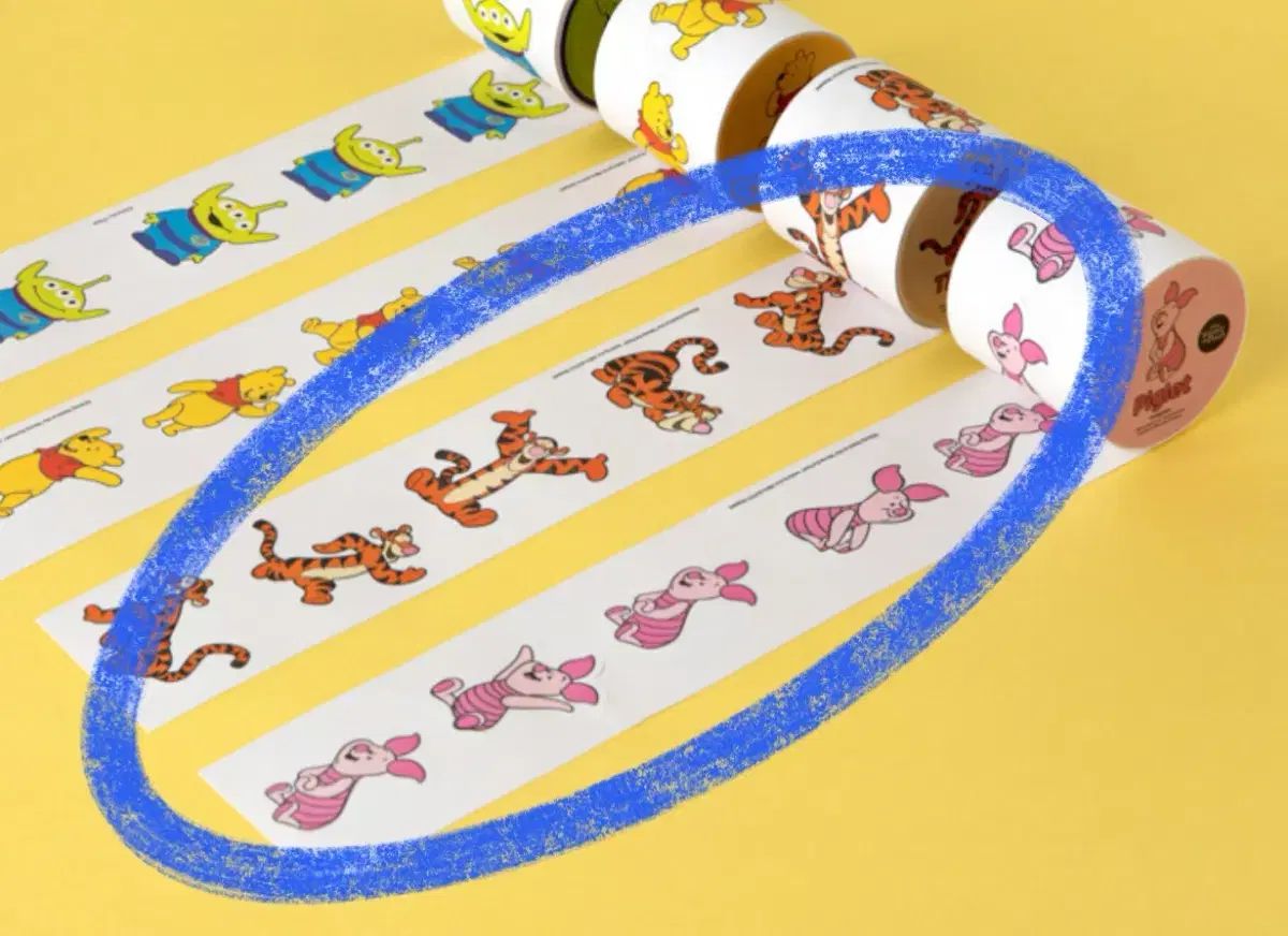 ATHLETA サッカーシューズ 26.0cm シューズケース付き Disney（ディズニー） ロールステッカー_ウィニー もっと くまの