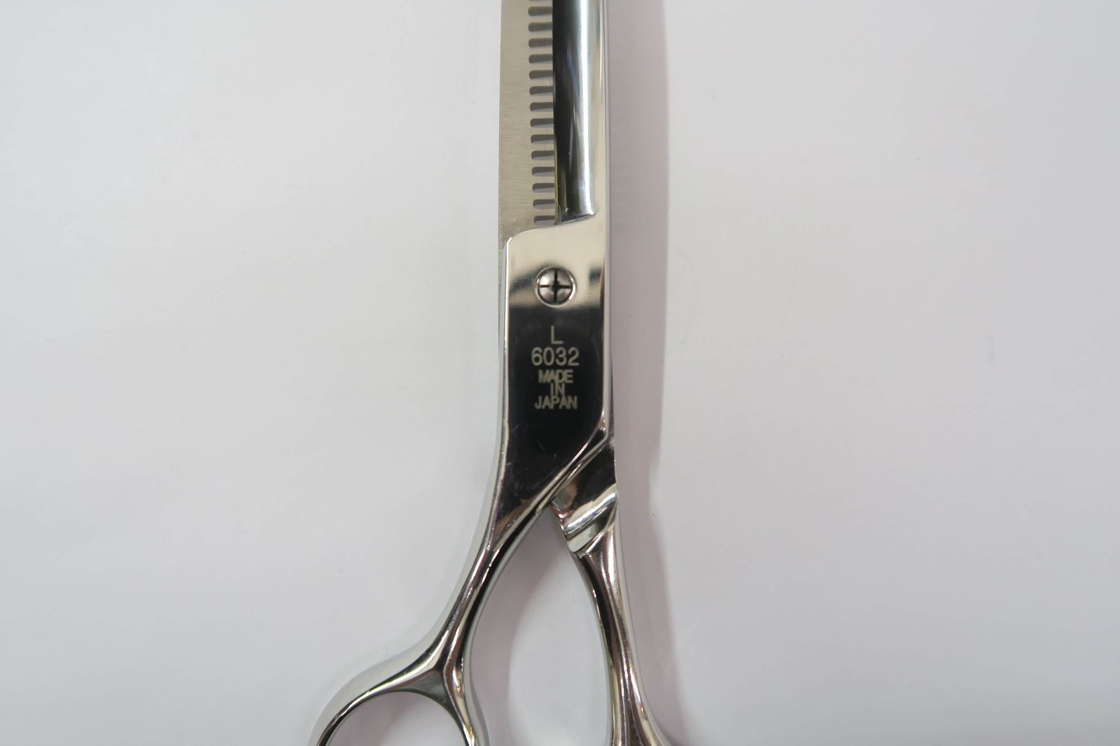 Bランク【光シザー HIKARI ヒカリ】 L6032 セニング 美容師・理容師