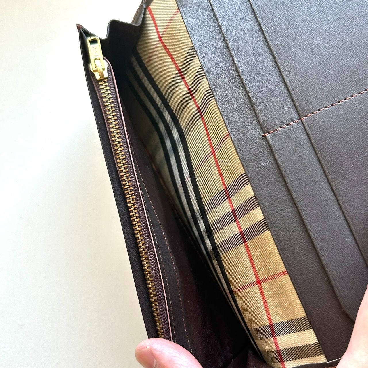 驚きの破格値，大得価 バーバリー BURBERRY 長財布 ノバチェック 