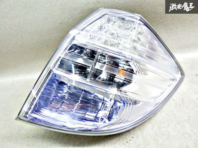 【破損無し！ 点灯OK！】ホンダ純正 GP1 フィットハイブリッド LED テール テールランプ テールライト 右 右側 STANLEY P9883 棚2M15
