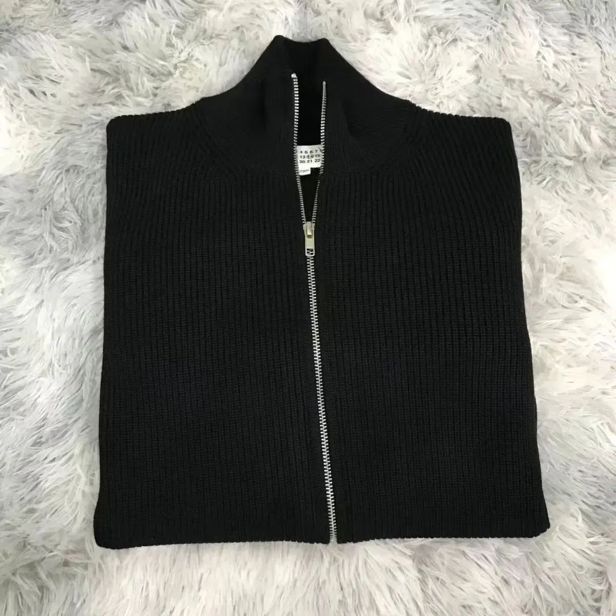 マルジェラ黒 ニット カーディガン ハイネック