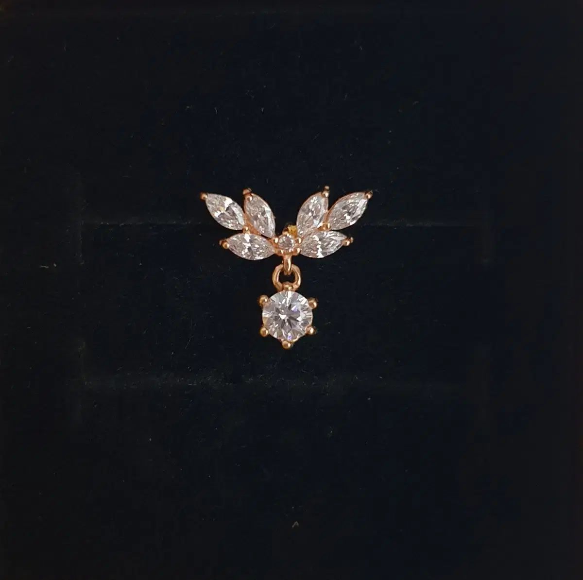 14k Q 羽 ピアス