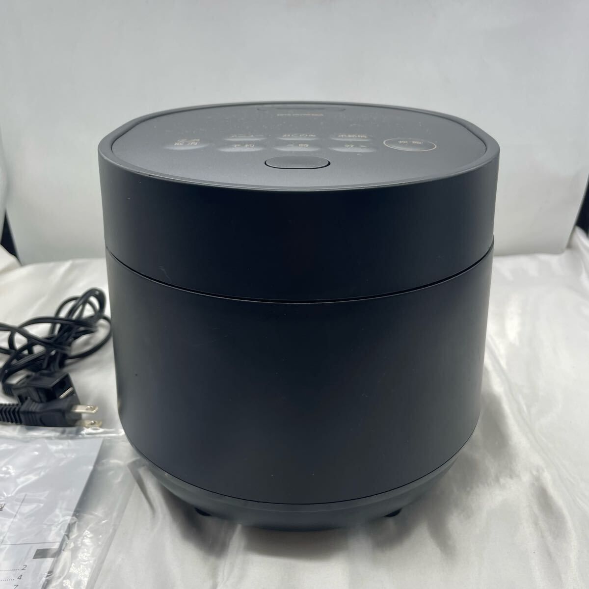 アイリスオーヤマRC-MGA30-B BLACK Amazon | アイリスオーヤマ 炊飯器 3合 一人暮らし 自動調理