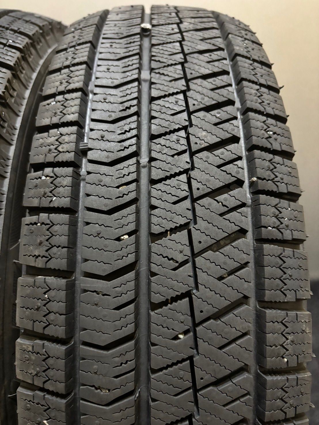 ☆185/70R14 BRIDGESTONE/VRX2 24年製 スタッドレス 2本