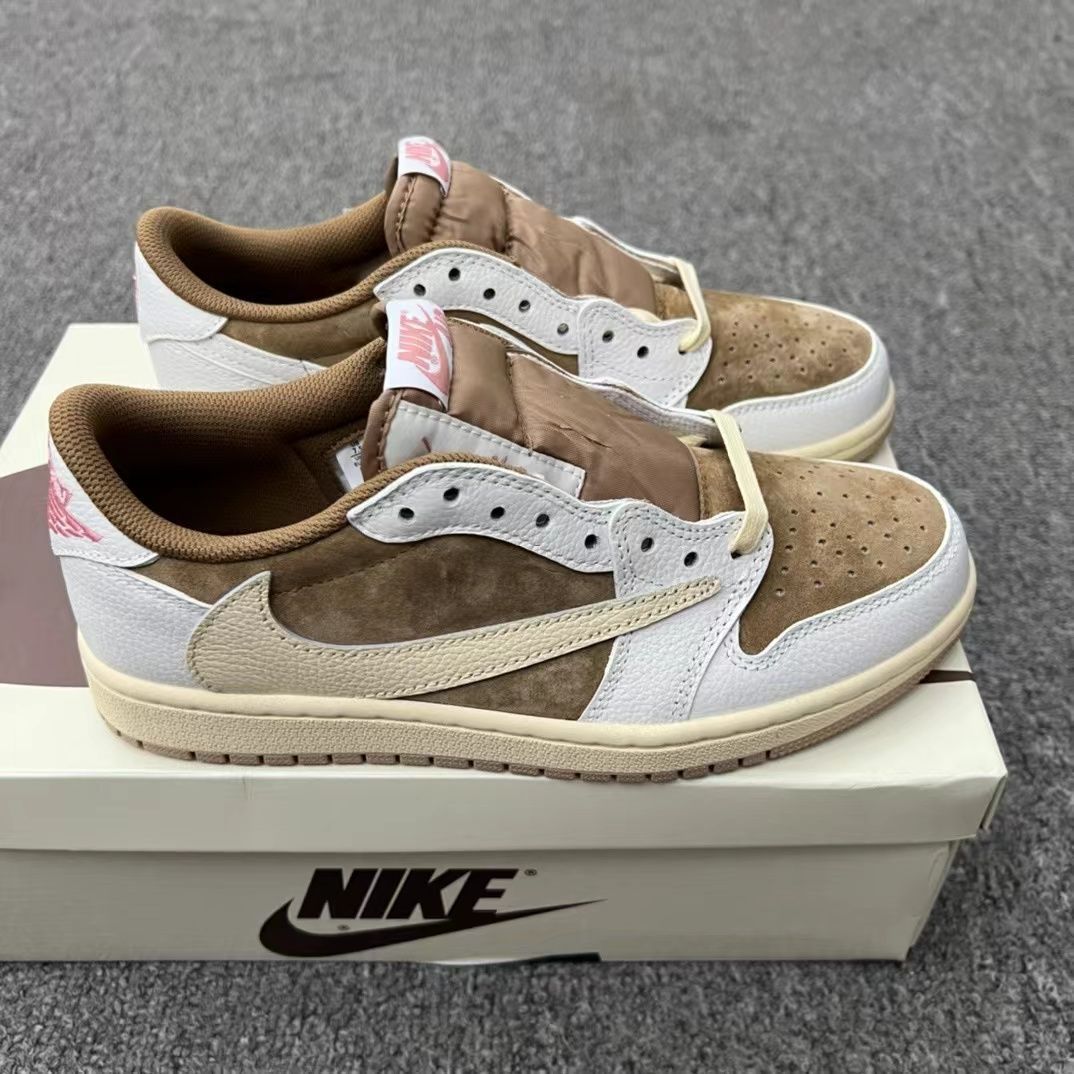 新品✨未使用❣️ 箱付 ✨ Travis Scott x Fragment Design x Air Jordan 1Low OG SP エアジョーダン1Low OG SP