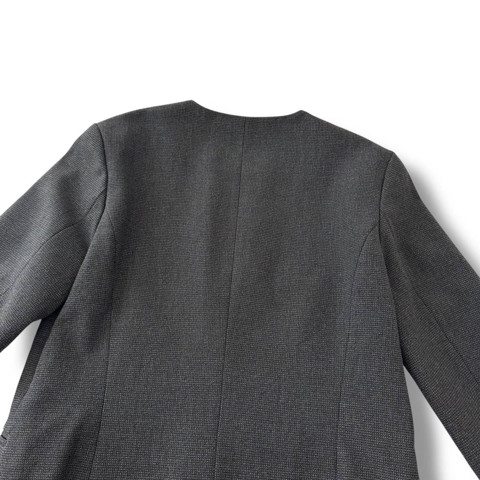 ノー ジャケット＆テーパードパンツ