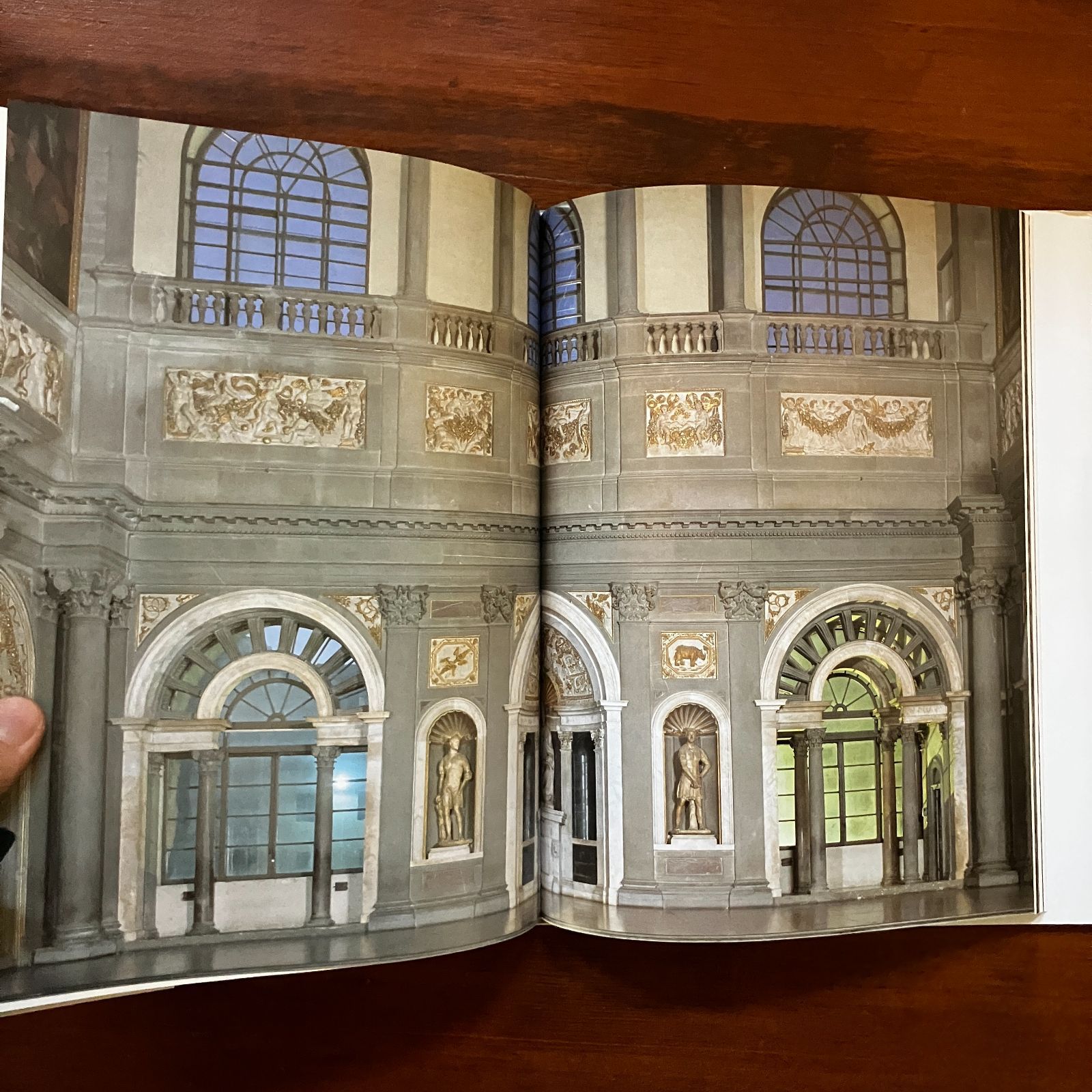 パラッツォ ヴェッキオ画集「Pittura, scultura e architettura