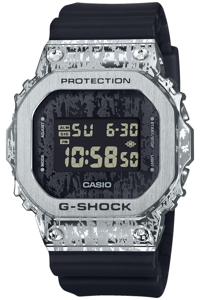 4営業日で発送 CASIO カシオ GM5600GC1JF G-SHOCK Gショック GRUNGE CAMOUFLAGE シリーズ 文字盤 スクエア GM-5600GC-1JF