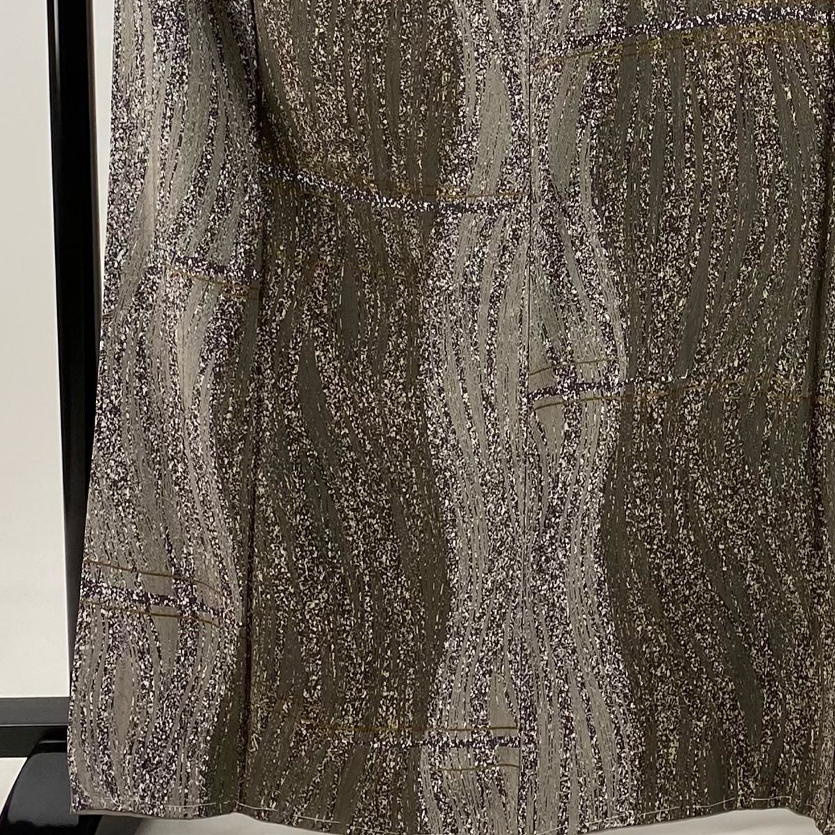 小紋 身丈166.5cm 裄丈68cm L 袷 よろけ縞 幾何学模様 灰茶 正絹 秀品