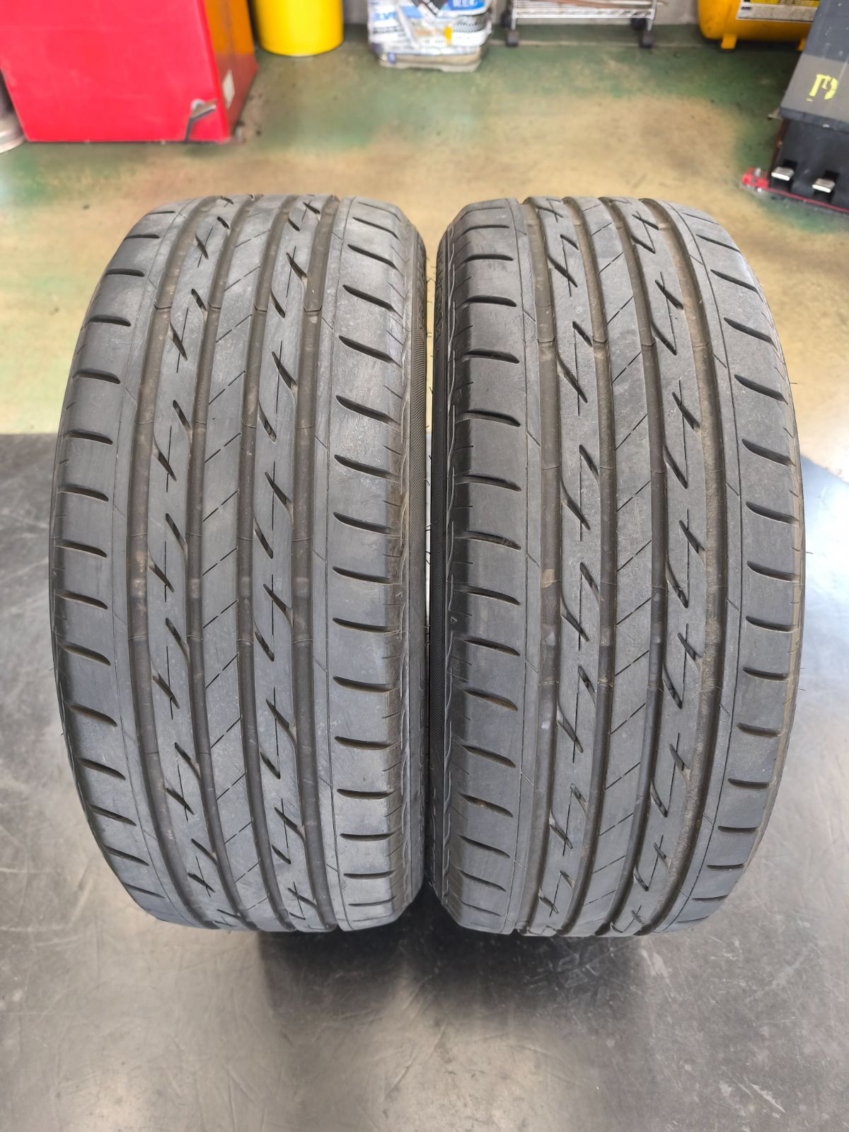 ブリヂストン ネクストリー 225/45r18 21年製 極上タイヤ 美品