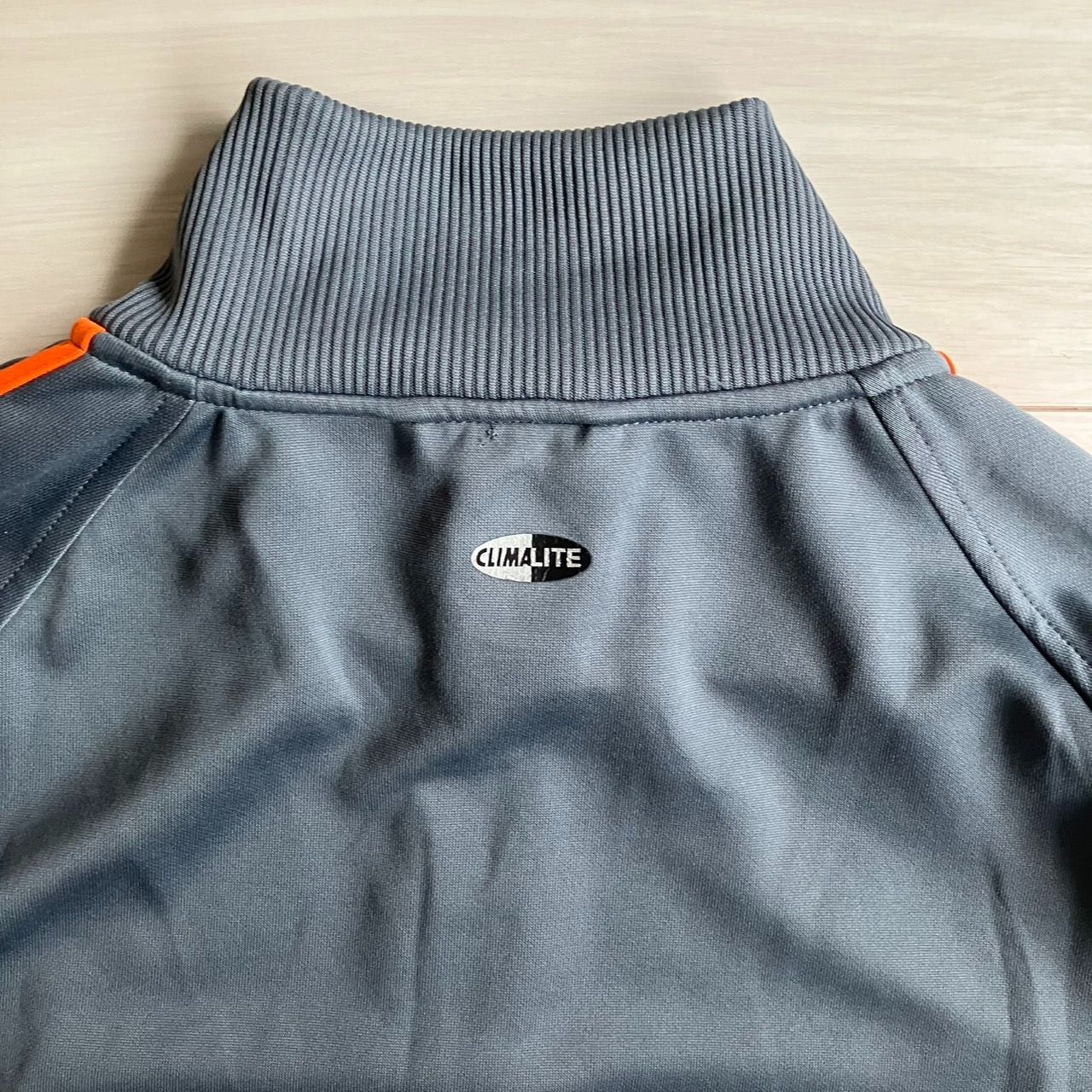 【最終セール】adidas サイズL オーストラリアジャージ 松村北斗 最終セール】adidas サイズL オーストラリアジャージ 松村北斗