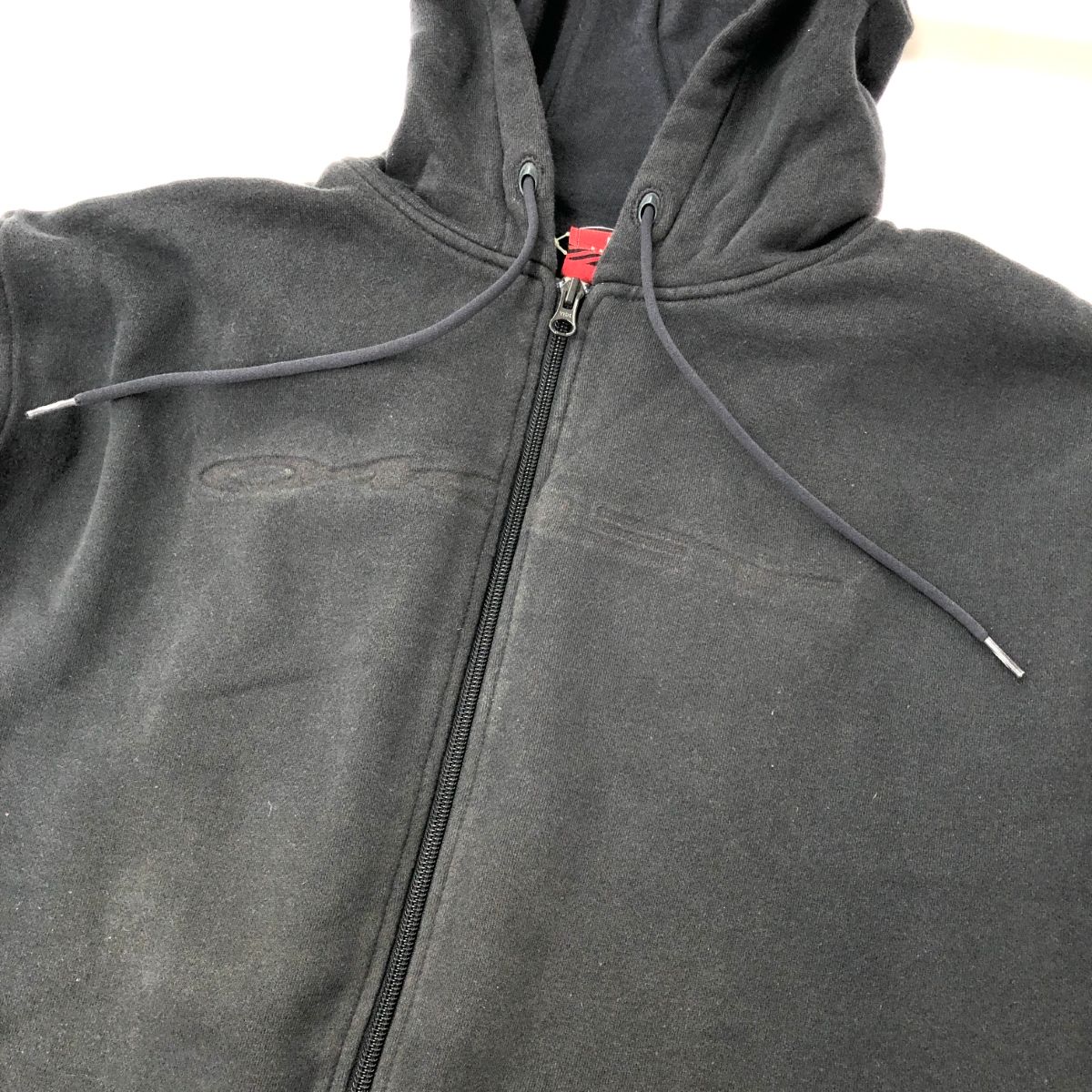 新品同様 OAKLEY オークリー 00s エンボスロゴ ジップアップ パーカー 
